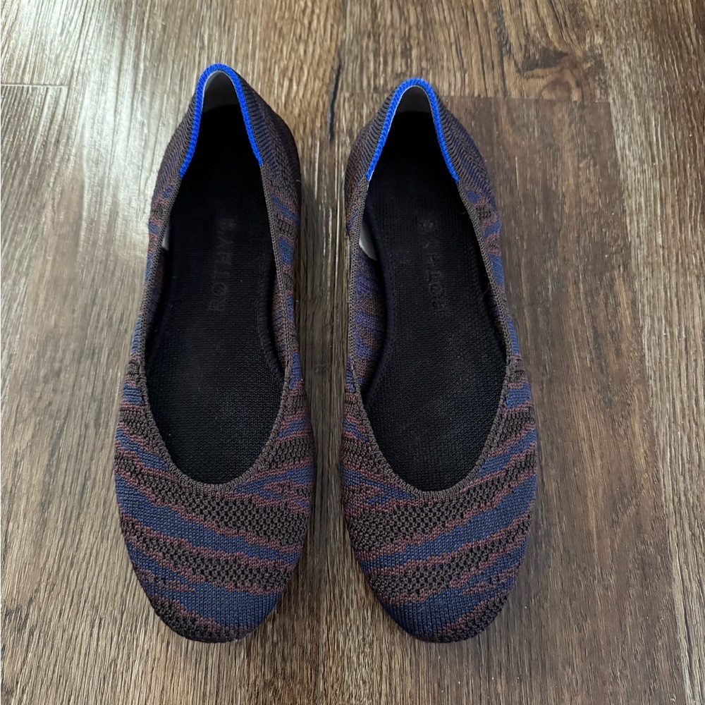 Sz. 7 - Rothy's Flats The Square in Sapphire Zebra